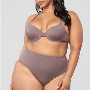 Fashion Nova 2 piece swimsuit size 1X BRAND NEW!!